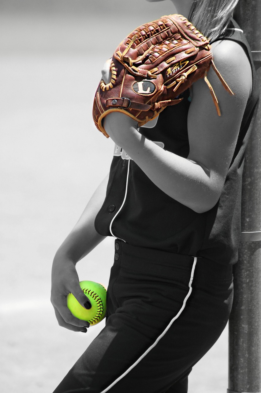 girl, player, ball-341204.jpg