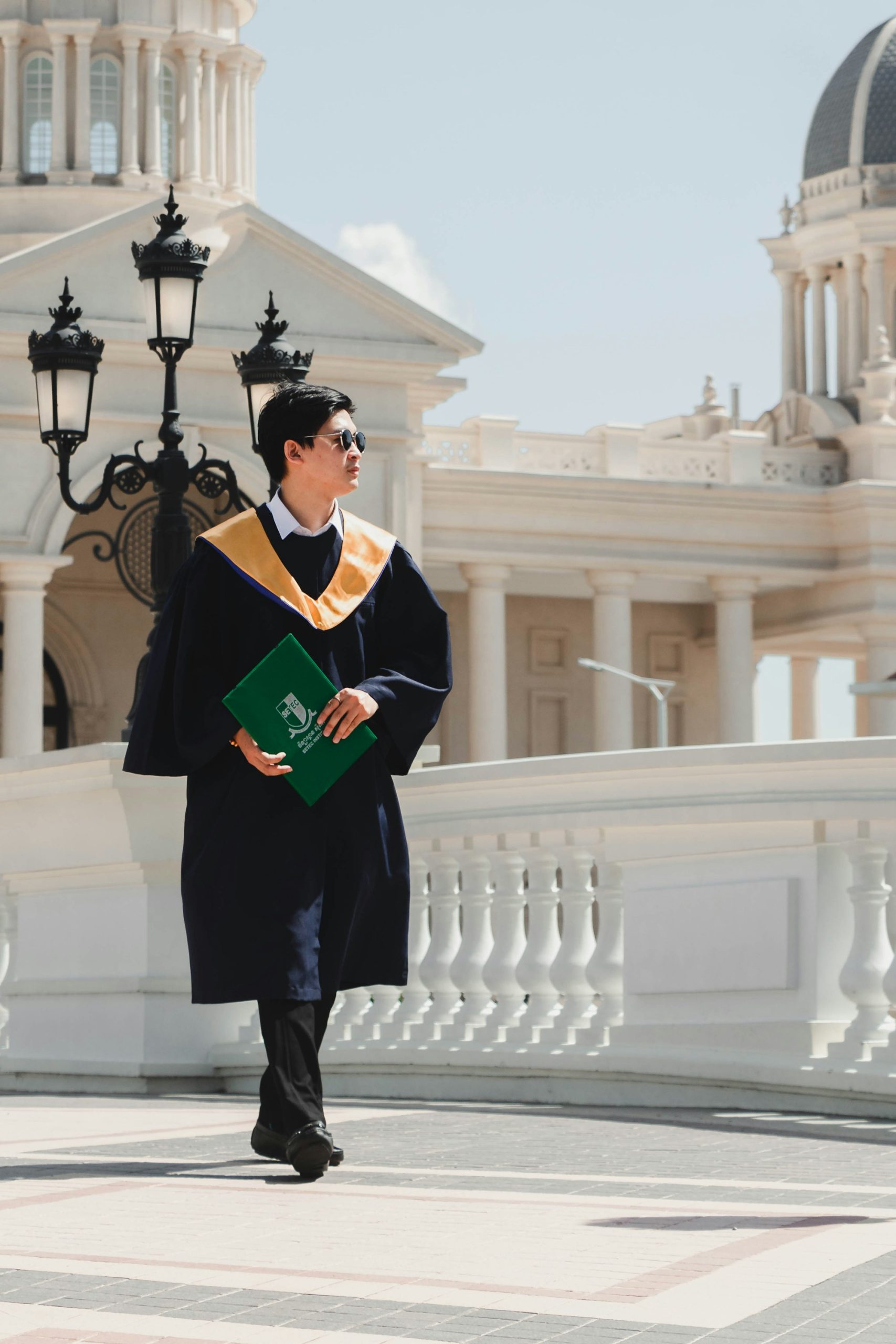 Academic regalia